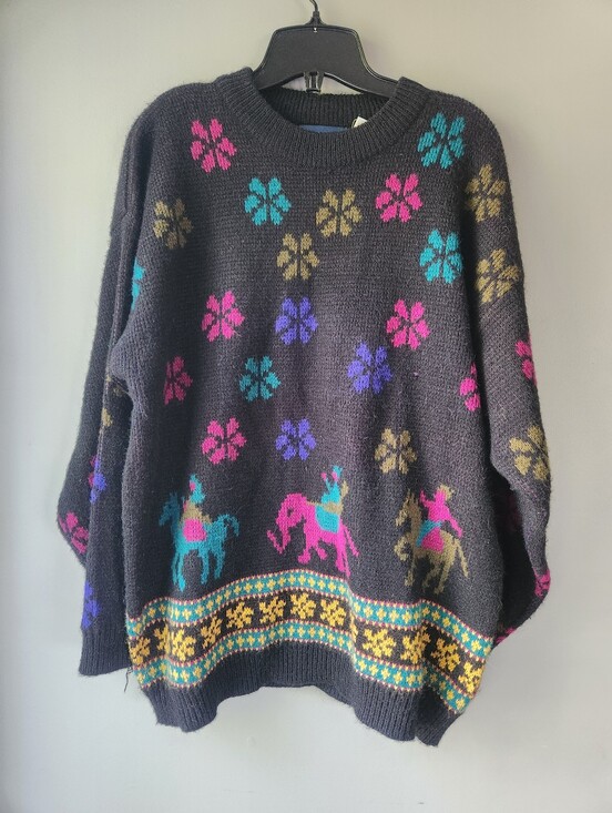 Bay Club Sweaters - Bay Club 80s 90s Floral Animals Geometric Pattern Knit Sweater